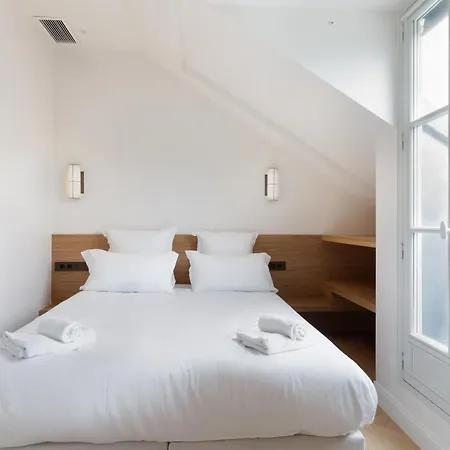 Apartman Nid Sous Les Toits, Proche Louvre