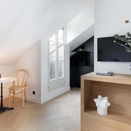 Apartamento Nid Sous Les Toits, Proche Louvre *
